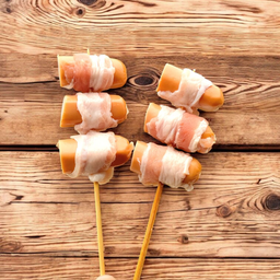 สามชั้นพันไส้กรอกหนังกรอบ