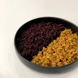 คั่วกลิ้งอกไก่สับ ไร้น้ำมัน 275 KCAL