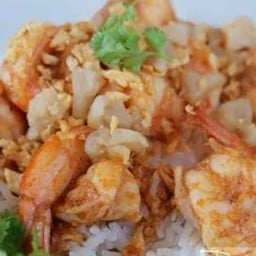 ข้าวกุ้งทอดกระเทียม+ไข่