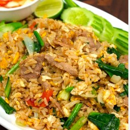 ข้าวผัดหมูชิ้น