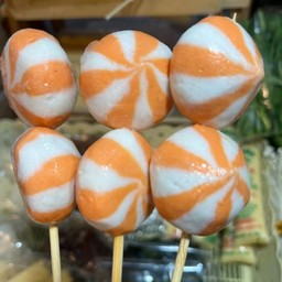 (ย่าง) ลูกชิ้นทูโทนไข่กุ้ง