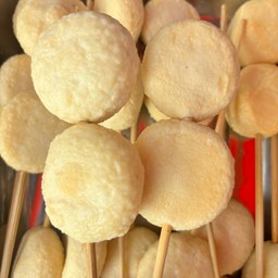 (ย่าง) ลูกชิ้นครีมชีส