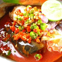 ยำปลากระป๋อง