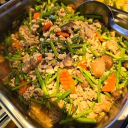 อกไก่ผัดหน่อไม้ฝรั่ง คลีน