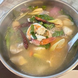 ต้มยำทะเลน้ำใส