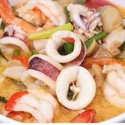 ต้มยำหมึกกุ้งน้ำข้น