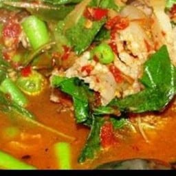 หมูป่าแกงป่า