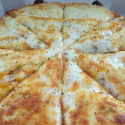 พิซซ่า ชีสเลิฟเวอร์