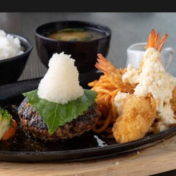 302 แฮมเบิร์กสไตล์ญี่ปุ่นราดหัวไชเท้าบด