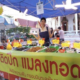 ติดปีก แมลงทอด ซอสรสนัว บางกรวย