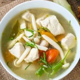 ต้มยำไก่น้ำใส