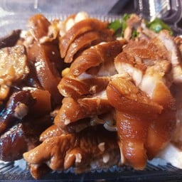 ขาหมู เฮียโอ้ ตลาด62บล็อค