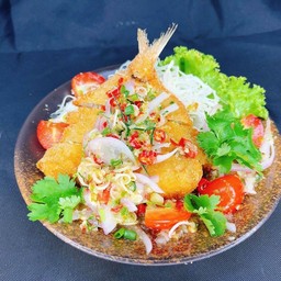 ปลาอาจิทอดเกล็ดขนมปังยําไทย