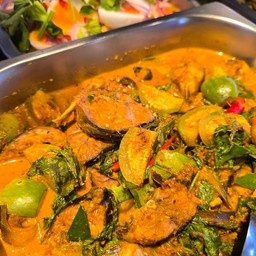 แกงปลาดุกใบยี่หร่าน้ำเต้าหู้