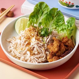 เส้นคลุกไก่ฉีก