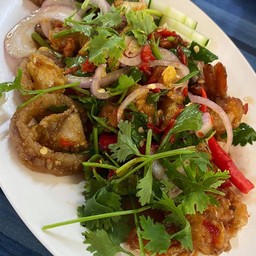 ยำสามกรอบ