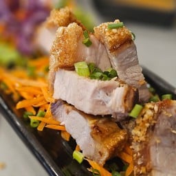 หมูกรอบคำโต