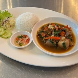 ข้าวกระเพราขาหมู