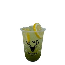 มัทฉะเลมอนโซดา (เดลิ)