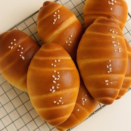 ชิโอะปังแบบนุ่ม [เหลือ  10 ชิ้น] ราคาต่อชิ้น