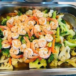 ผัดผักรวมกุ้ง