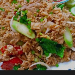 ข้าวผัดหมูสับ