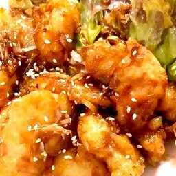 ข้าวไก่ทอดซอสกระเทียม