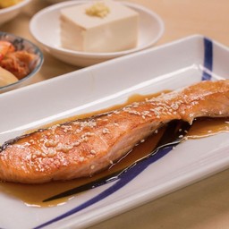 (519) แซลมอนย่างซอส Salmon Teriyaki