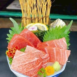 ปลาทูน่าซาชิมิรวม3อย่าง