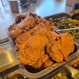 สะโพกไก่ต้มน้ำปลาคลีน