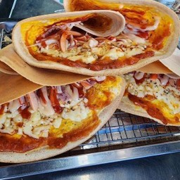 พริกเผา+ไข่+หมูหยอง+ไส้กรอก