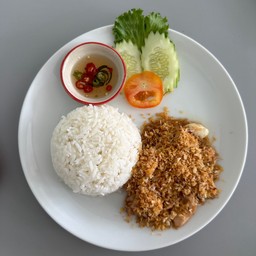 ข้าวไก่ทอดกระเทียม