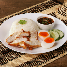 ข้าวไก่ทอด+ไข่ต้มยางมะตูม - Deep-fried Chicken Belly with Boiled eggs