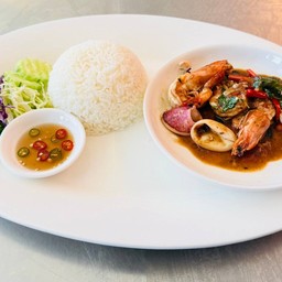 ข้าวกระเพรา ทะเล