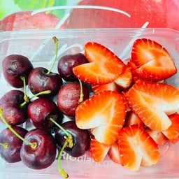 เชอร์รี่ + สตอเบอร์รี่