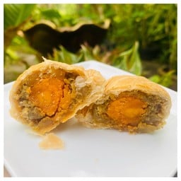 กะหรี่พัฟ - ไก่ไข่เค็ม กล่องละ 5 ชิ้น