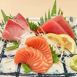 (368) ซาชิมิสามอย่าง Sashimi 3kinds