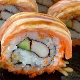 ซูชิแซลมอนโรลเบิร์น
