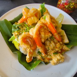 ข้าวราดผัดผงกะหรี่