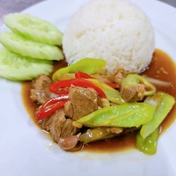 ผัดเนื้อน้ำมันหอยราดข้าว