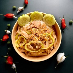 ข้าวผัดพริกหยวก