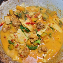 แกงคั่วฟักทองหน่อไม้ดอง