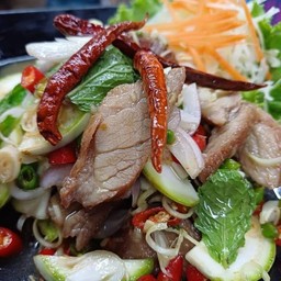 พล่าหมูย่าง