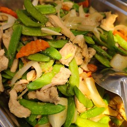 ถั่วลันเตาหวานอกไก่