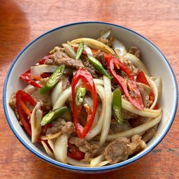 ผัดพริกสดหมู กับข้าว