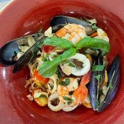 Homemade Fettuccine A.O.P. Mix Seafood