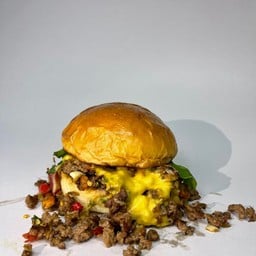 กะเพราเบอร์เกอร์ Krapow Burger Siracha