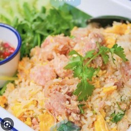 ข้าวผัดแหนม