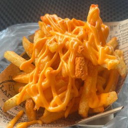 เฟรนช์ฟรายส์ ราดชีสดิป (L)