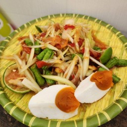 ตำไทยไข่เค็ม